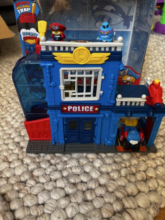 Zestaw Super Zings Posterunek Policji komisariat  Magic Box