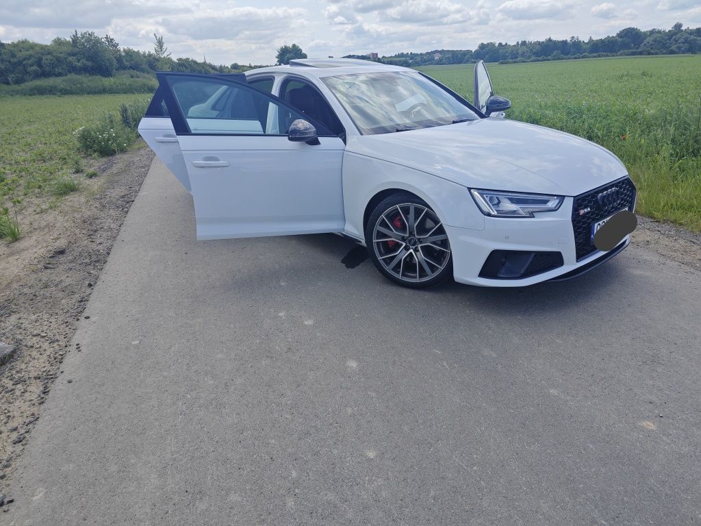 Zamienię audi a4 b9 competition 2019r quattro S-Line