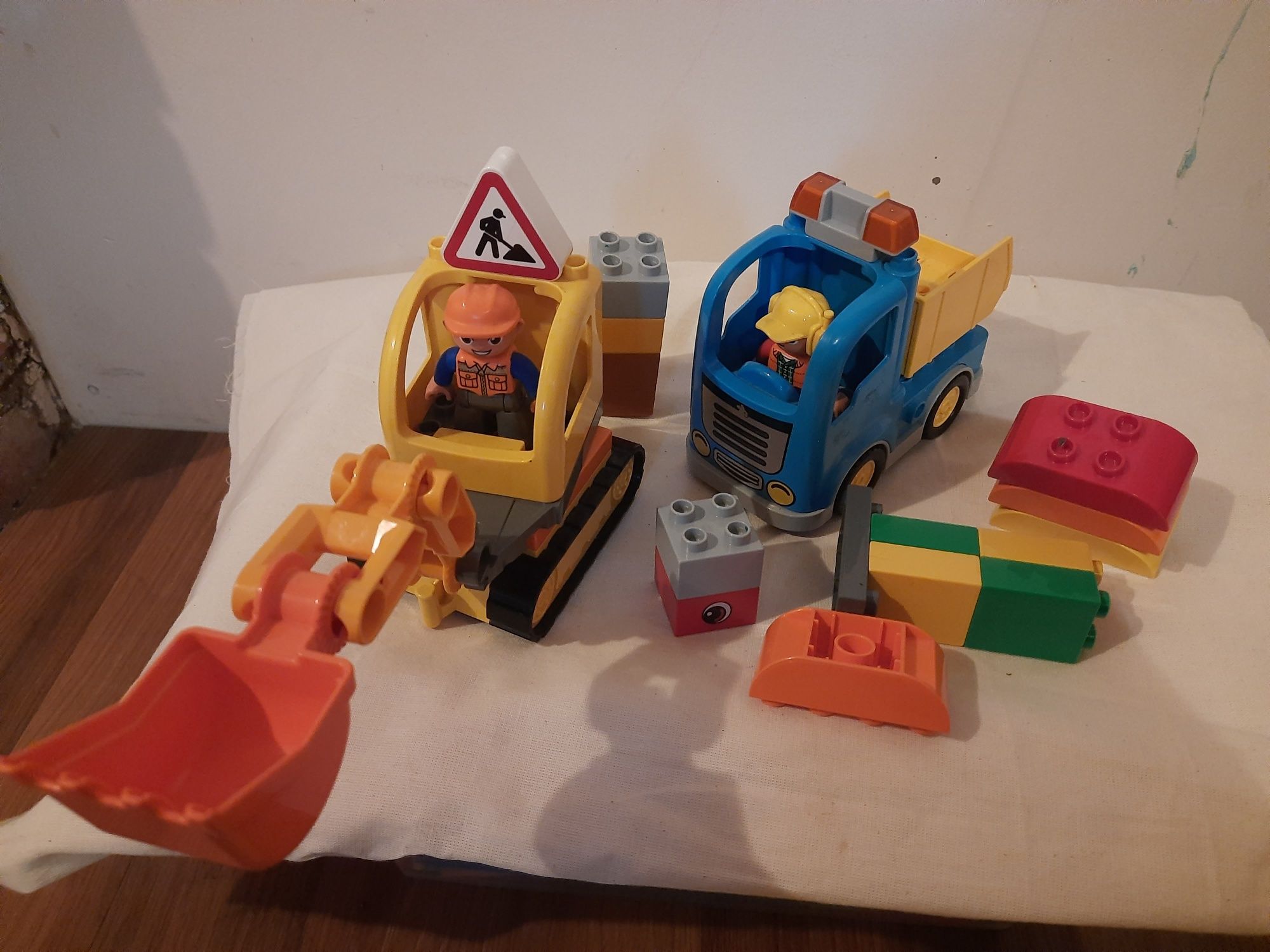 Lego DUPLO koparka, ciężarówka.