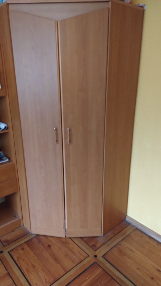 Mebloscianka Z Dwoma Szafami