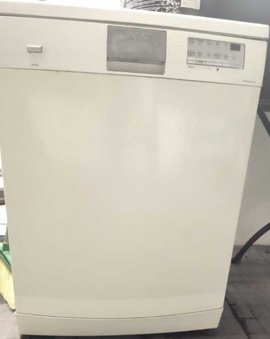 Maquina Lavar a Loiça - AEG Electrolux - Motivo mudança de casa