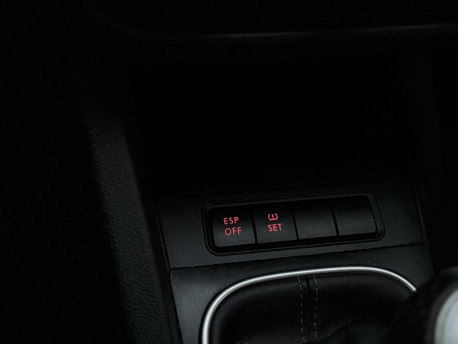 Volkswagen Golf 5 1.6 mpi 2007 рік