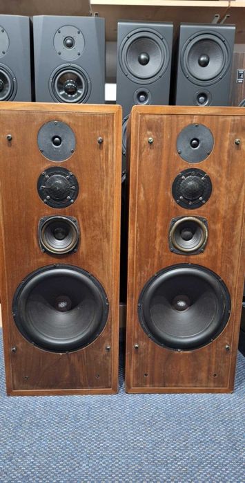 Kolumny BNS 482 konstrukcja 4 drożna zamknięta made in Holland