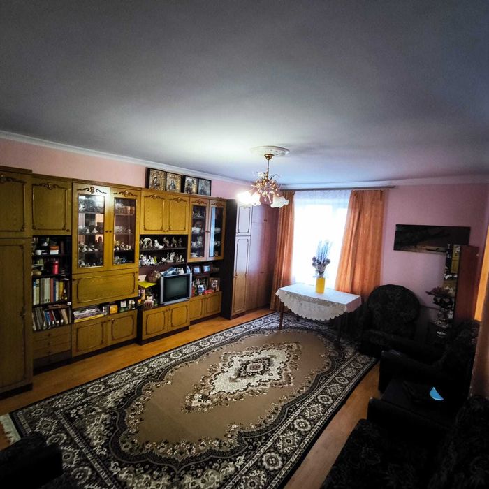 Продам будинок в мальовничому селі