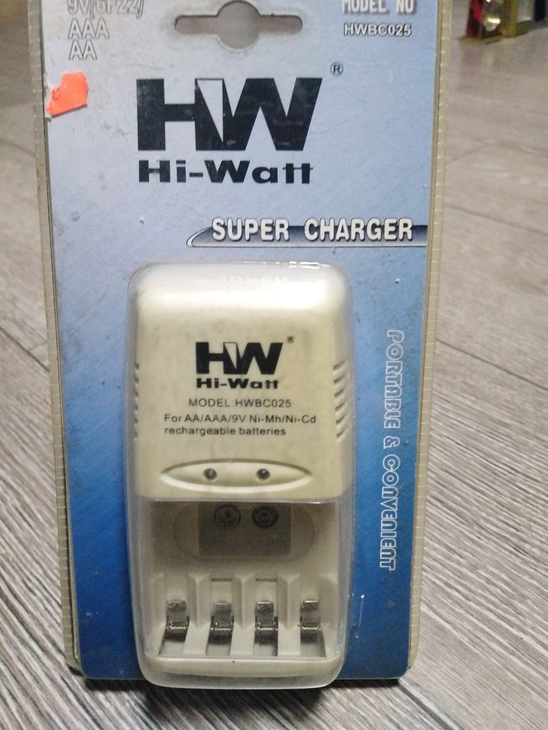 Зарядний пристрій HW
