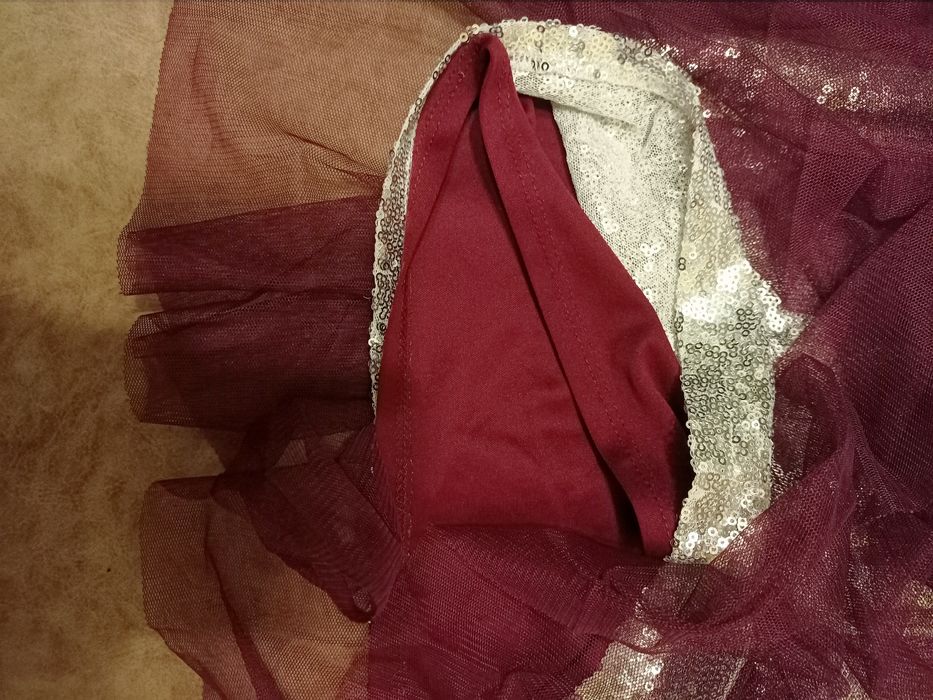 Святкова сукня на дівчинку