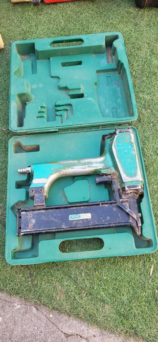 Máquinas antigas para venda.