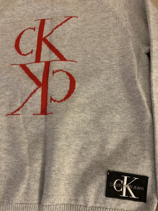 Camisola Burberry e calvin k