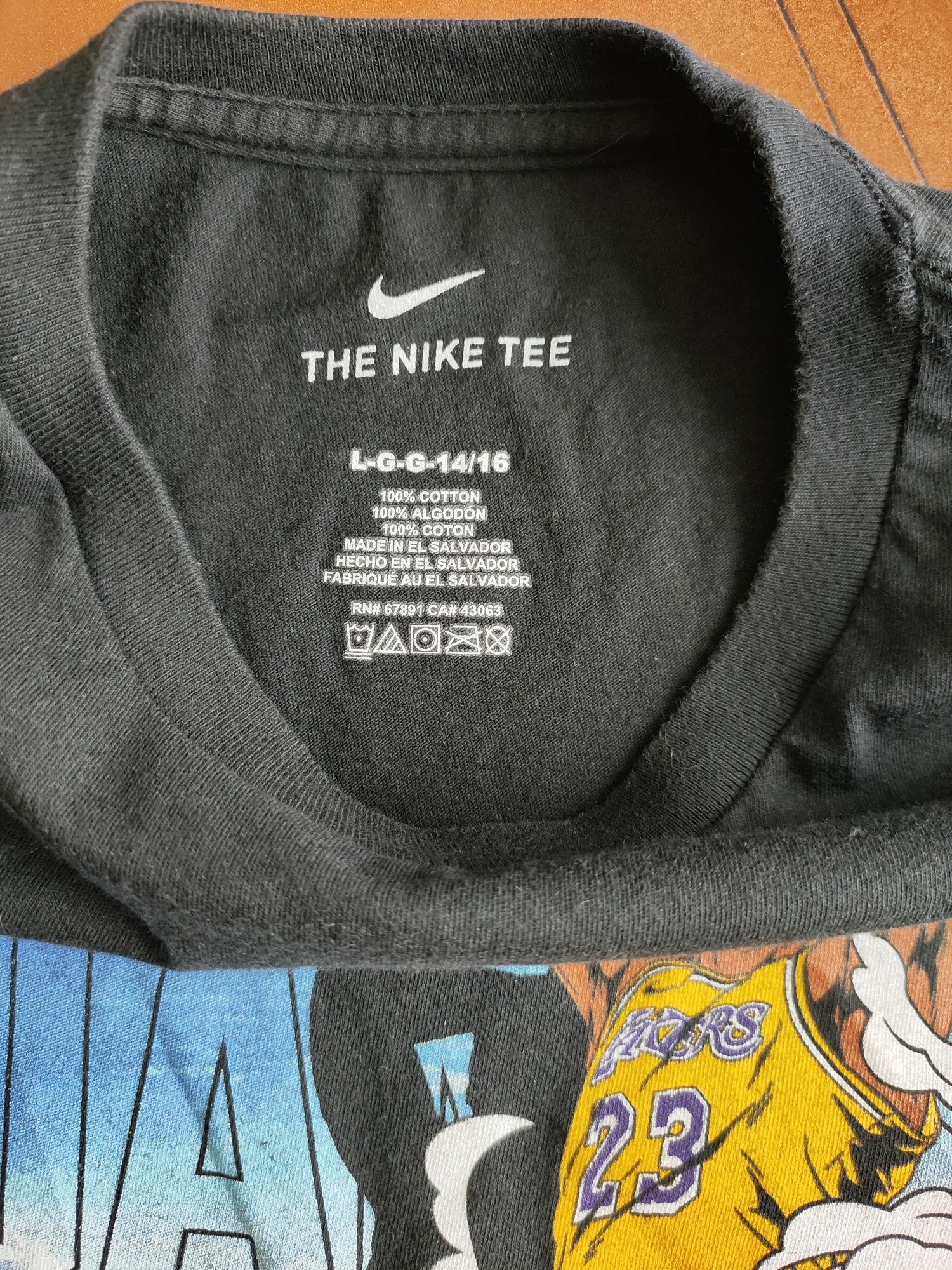 T-shirt da Nike 14/16 anos.