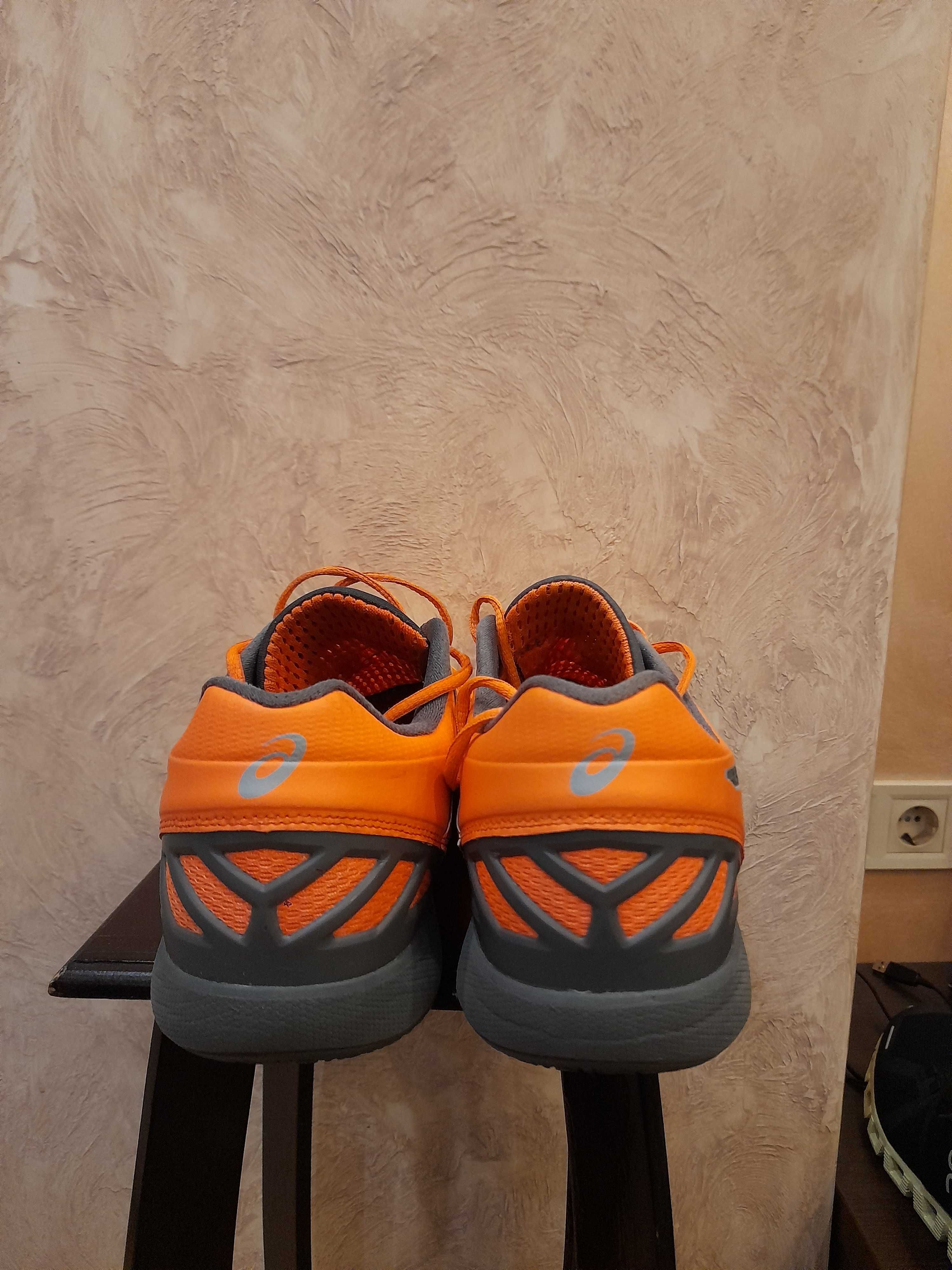 Продам кроссовки Asics Conviction X Art S703N Размер 43.5