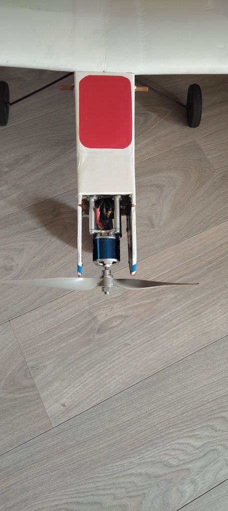 Avião trainer eletrica