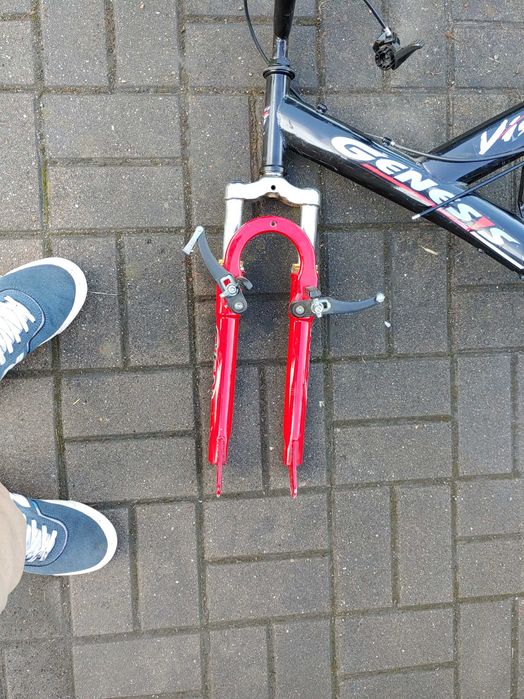 Rama roweru GENESIS VISION G180