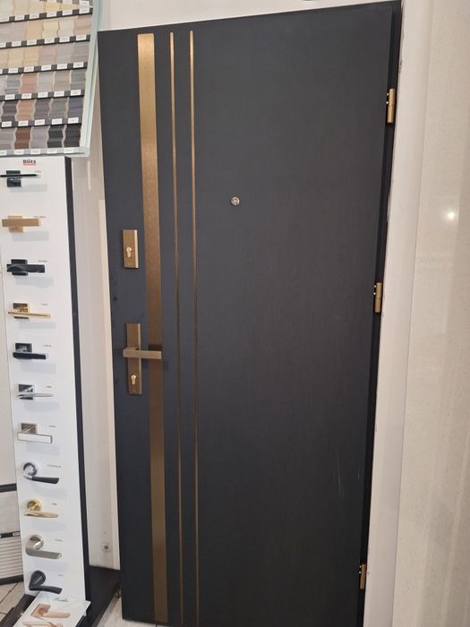 Drzwi wejsciowe 80 prawe