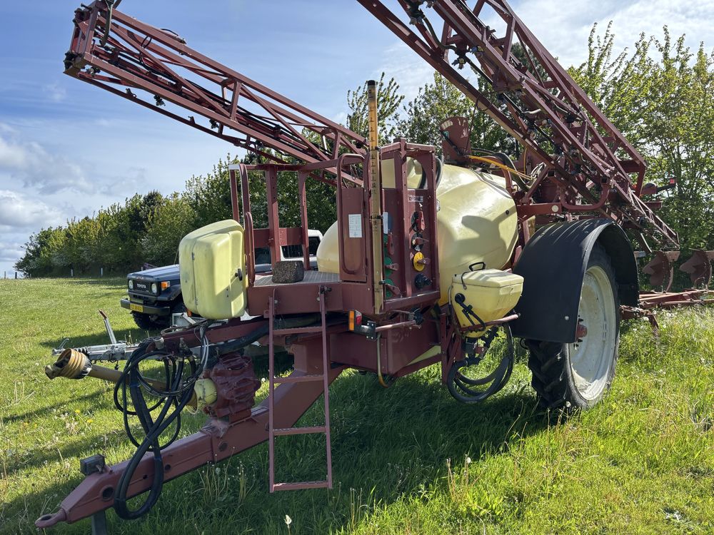Hardi Comander 2800l, 24m