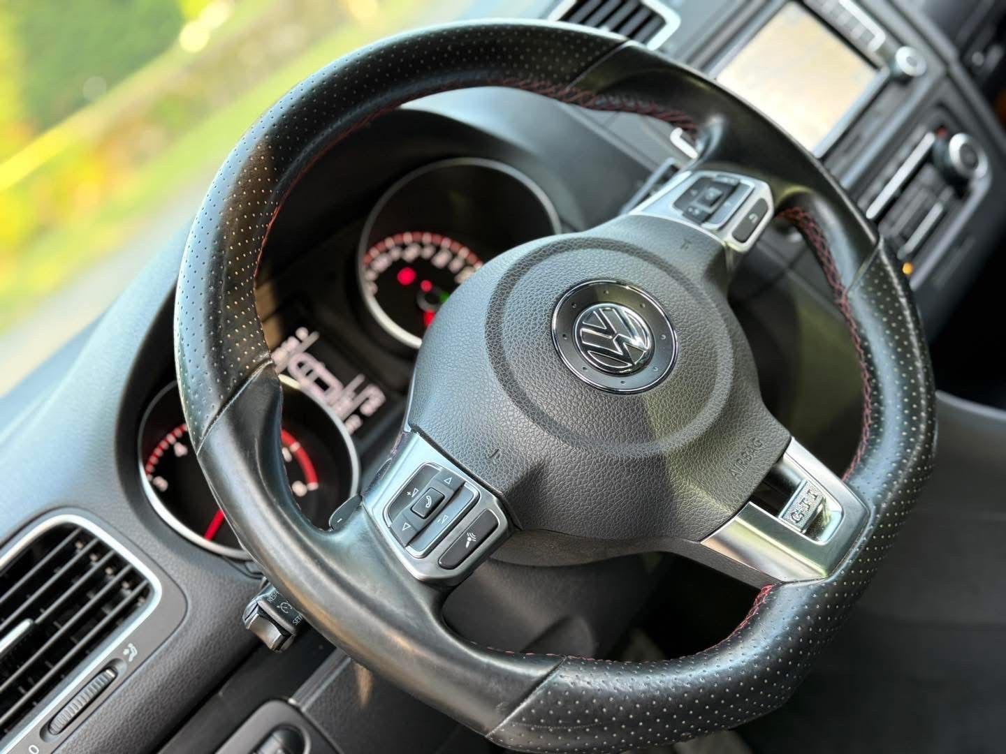 Volkswagen Golf VI 2.0 TSi GTi DSG