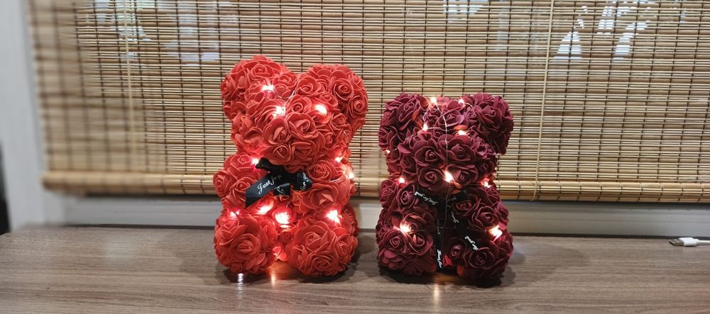 Ведмедик з троянд та led підсвіткою
