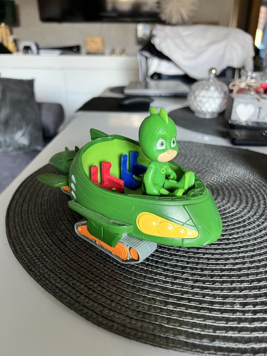 Samochód Gexon z figurka