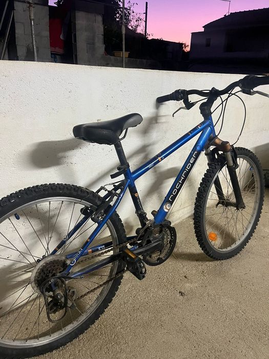 Vendo bicicleta de criança roda 20
