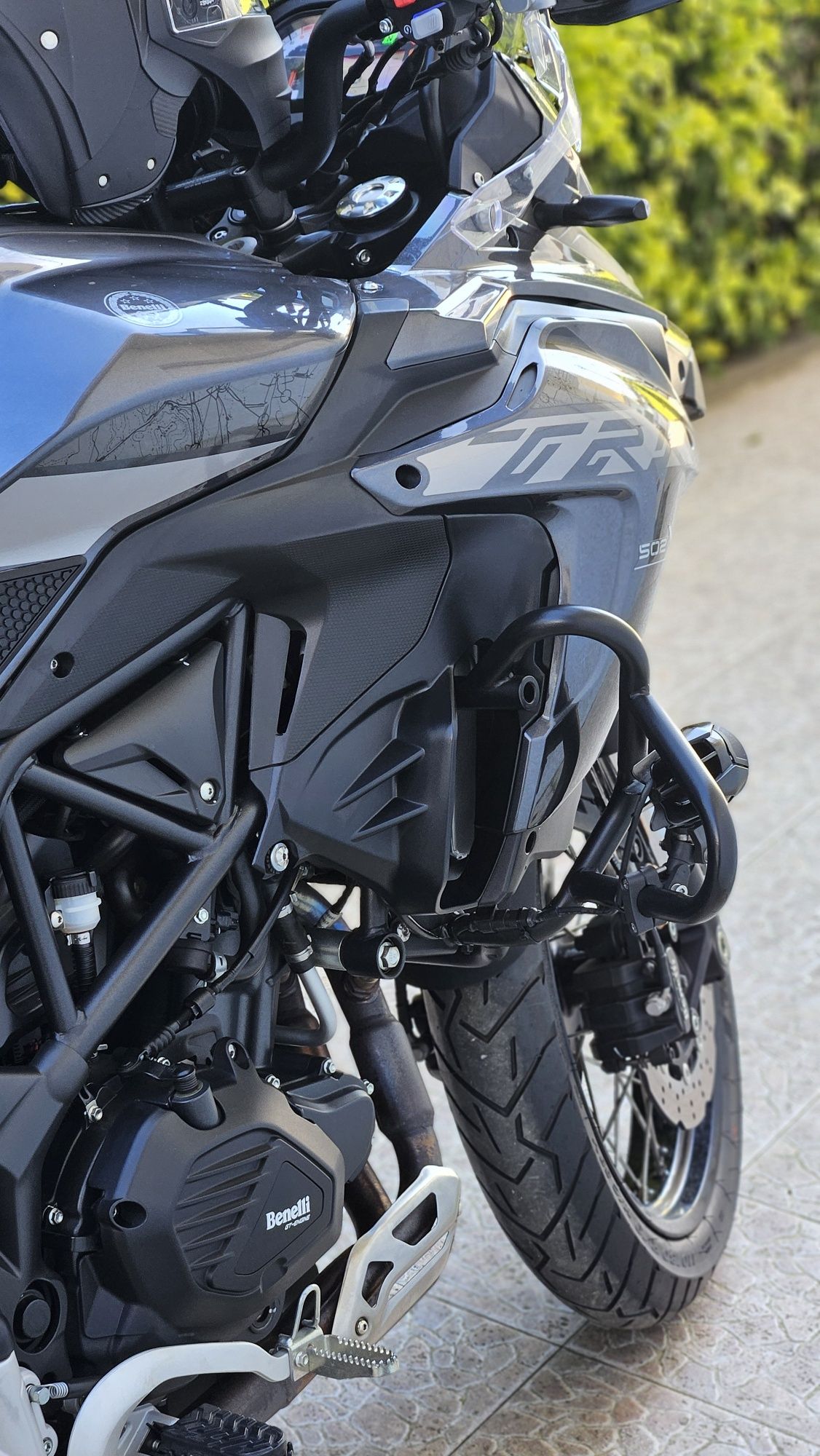 Benelli TRK 502X