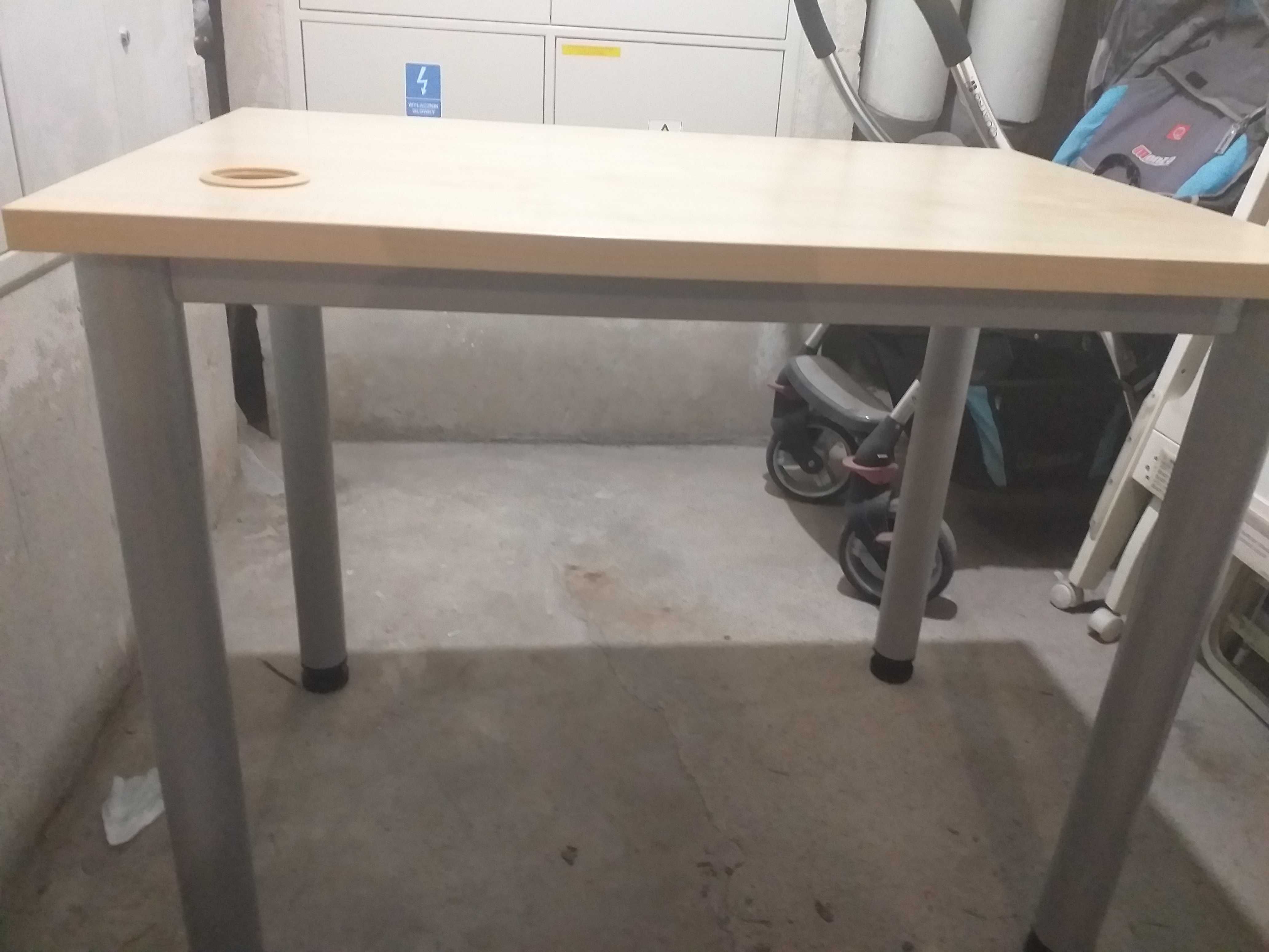 Stolik pod komputer