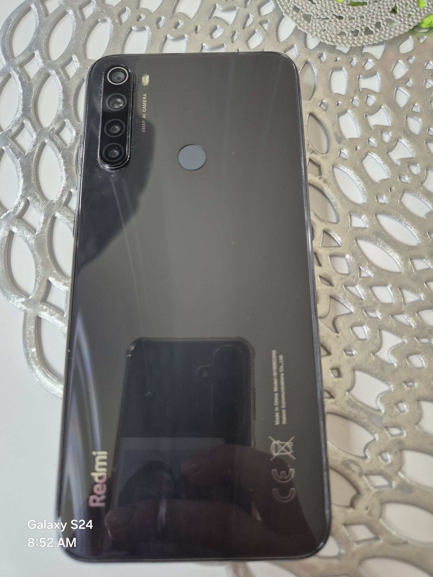 Xiaomi Redmi 8 – uszkodzony, zbity ekran, rozlany wyświetlacz