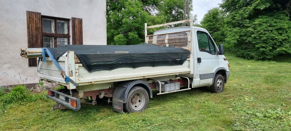 Wynajem wywrotka transport uslugi laweta holowanie pomoc drogowa