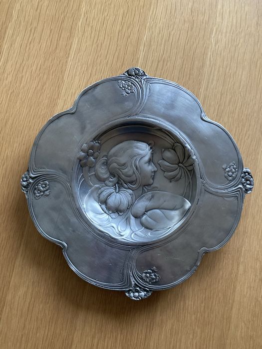 Cynowa patera, taca z cyny Art Nouveau, cyna 92%