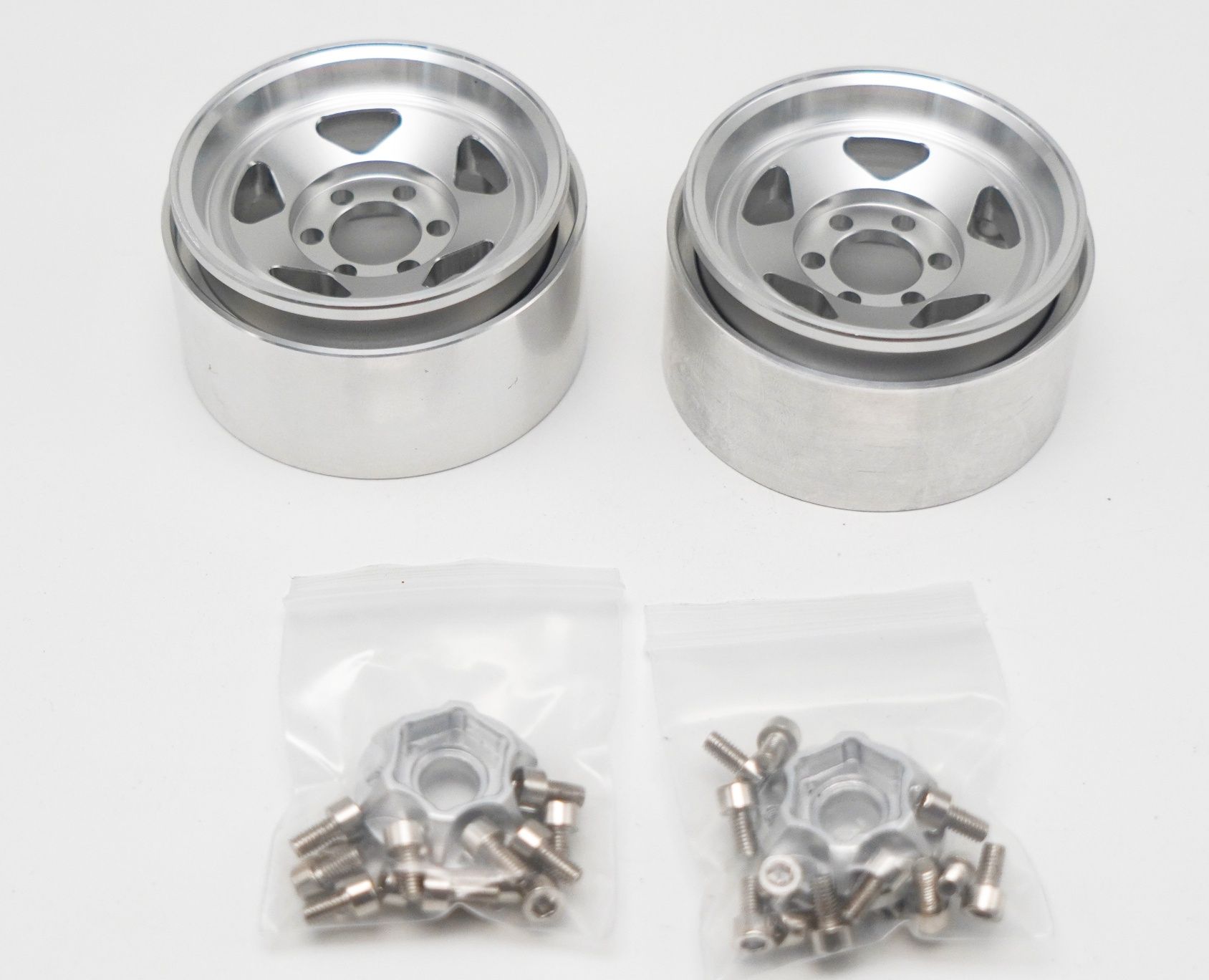 4 aluminiowe felgi beadlock rc 1.9" srebrne TRX SCX MST FMS TAMIYA HPI