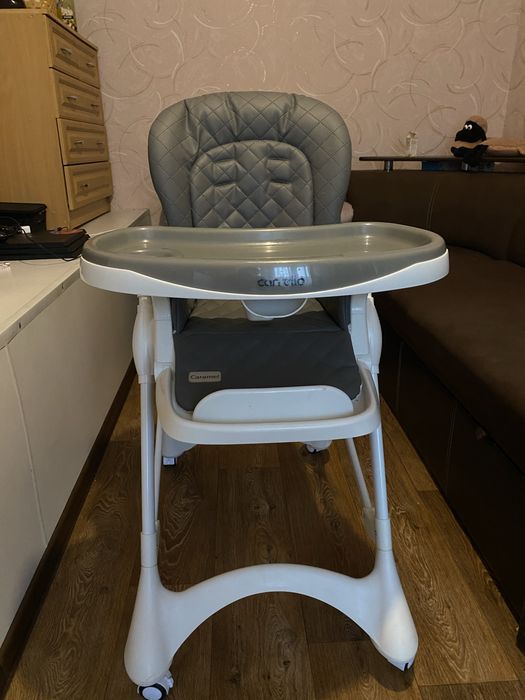 Продам стуло для годування Garrello