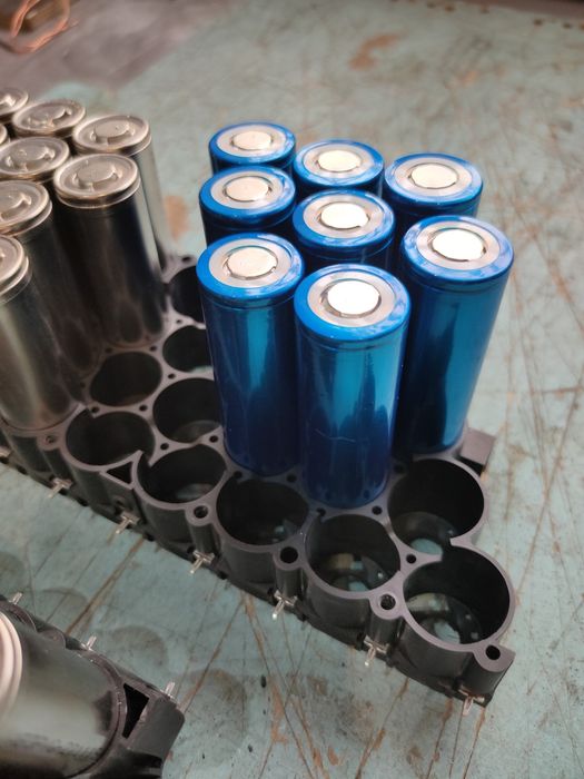 Продам литийионный аккумулятор 21700 SINCpower химия NMC и LiFePO4.