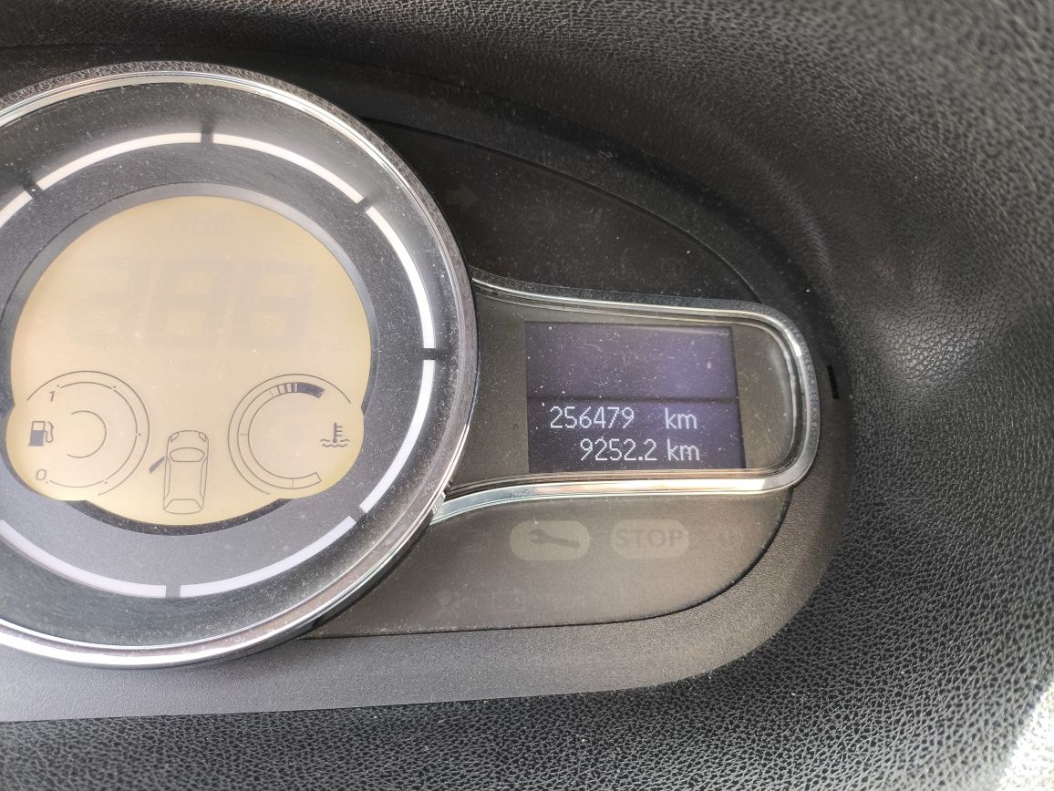 Renault Megane 1.5 DCI | Falta frente completa - fácil