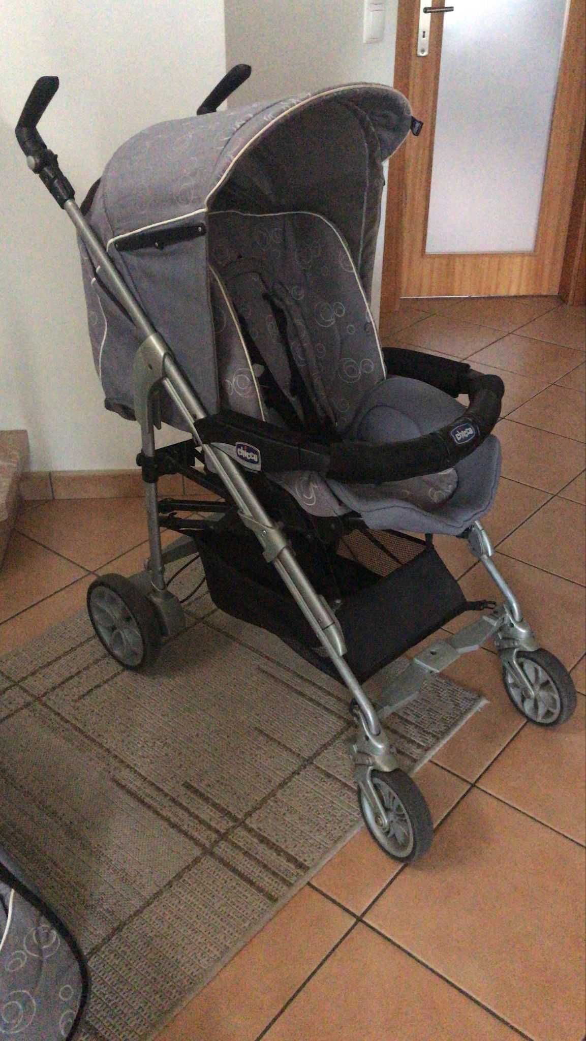 CONJUNTO CHICCO DE BEBÉ - ovo + sistema isofix + cama + carrinho