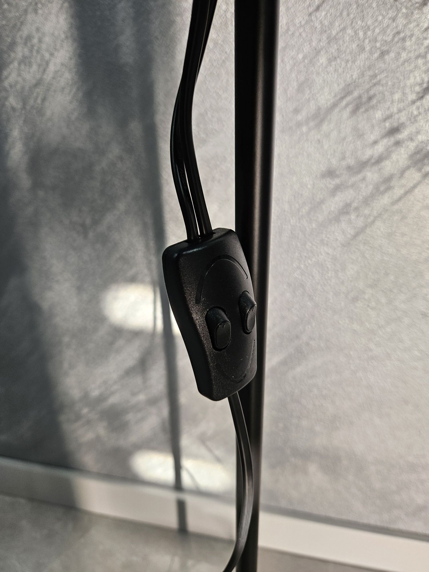 Lampa stojąca Mader 2 x E27 Czarna