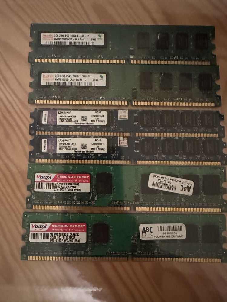 Pamięć RAM Kingston DDR2 2x 1Gb kvr800d2n6