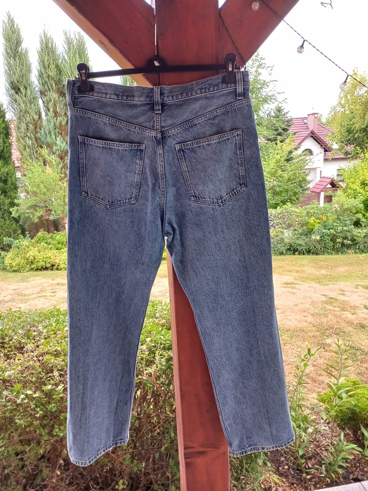 Jeansy damskie Massimo Dutti niebieskie proste stan idealny rozm.44