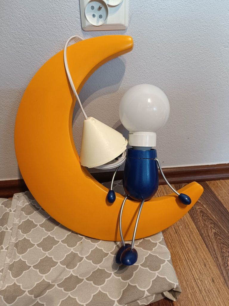 Lampa Philips człowiek na księżycu