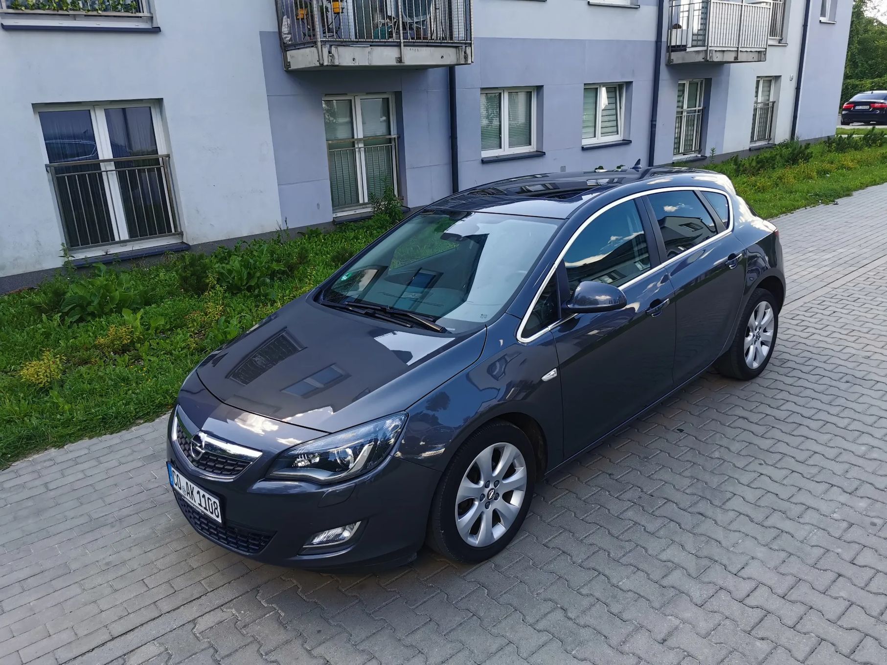 Opel Astra Oryginalny Lakier - Innovation - Serwisowany - Opłacony z Niemiec
