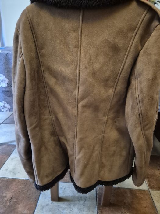 Kożuszek damski brązowy