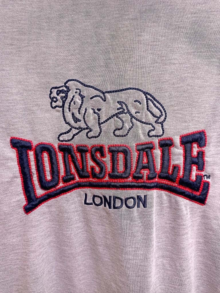 Футболка Lonsdale. Розмір S.