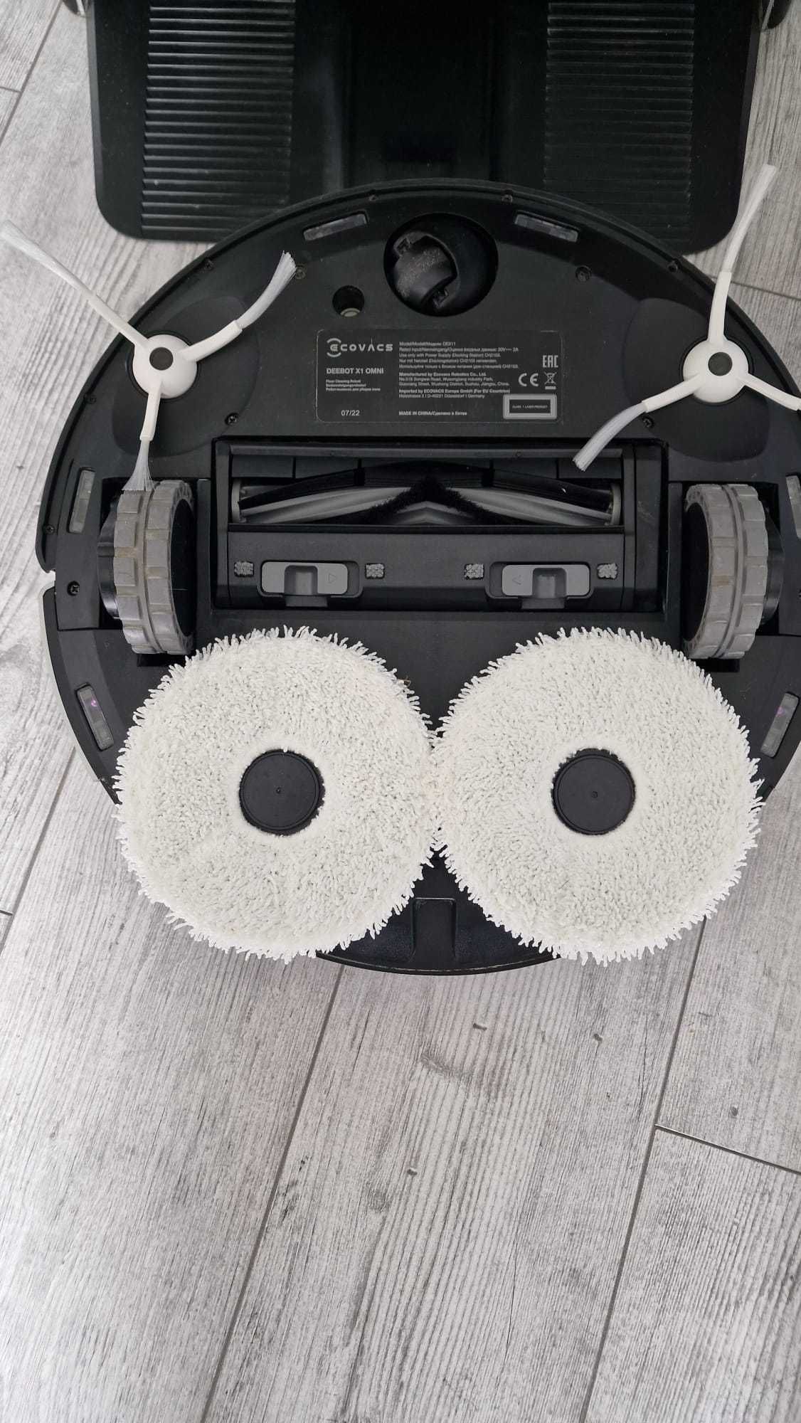 ECOVACS DEEBOT X1 OMNI, odkurzacz automatyczny z funkcją mopowania