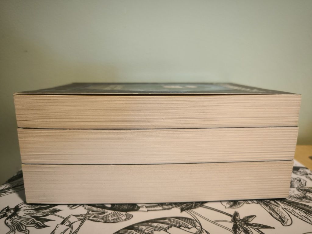 Trylogia Alison Sinclair: Ciemnorodni, Światłorodni, Cieniorodni
