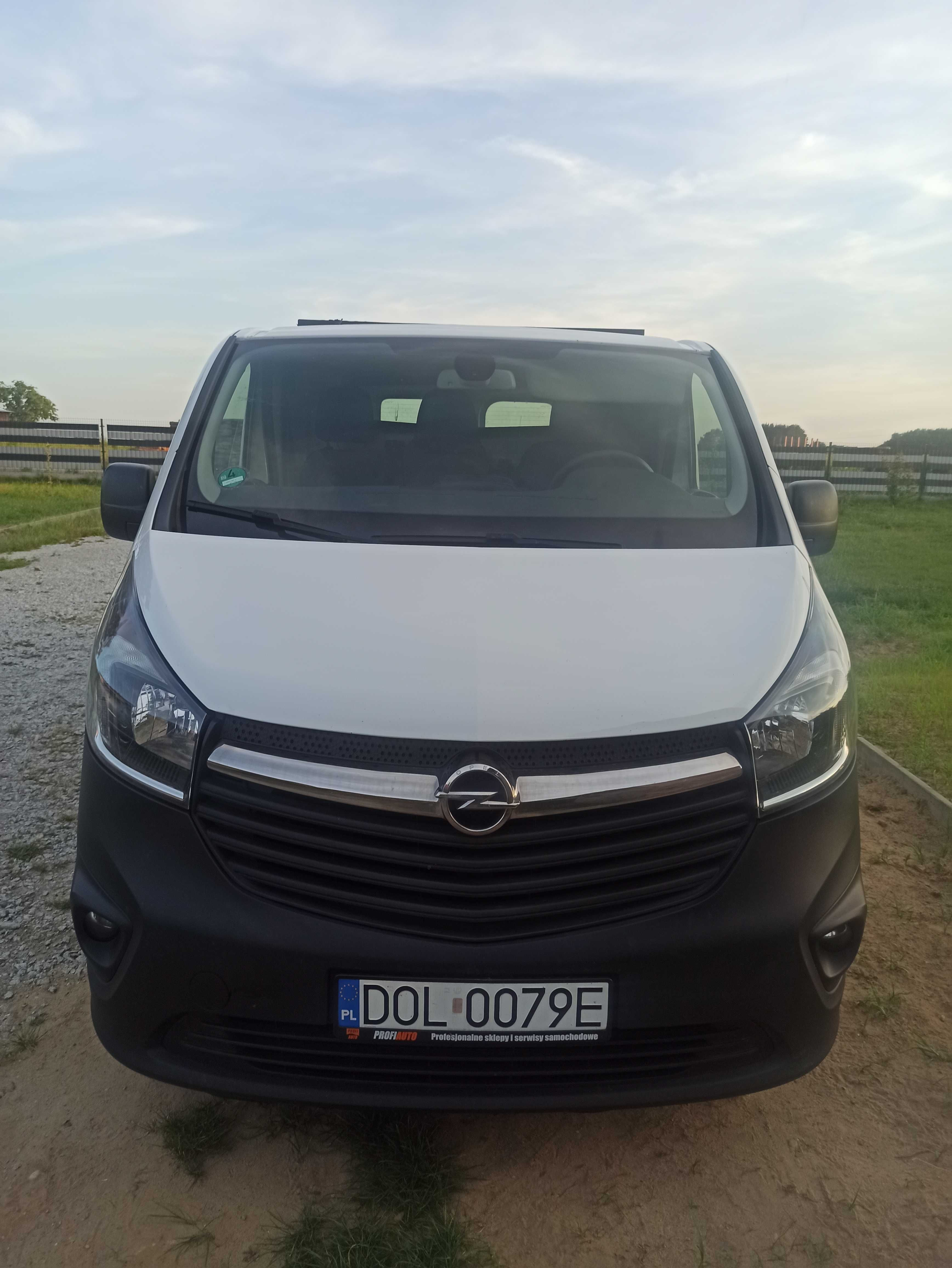 Opel vivaro 1.6 long z Niemiec