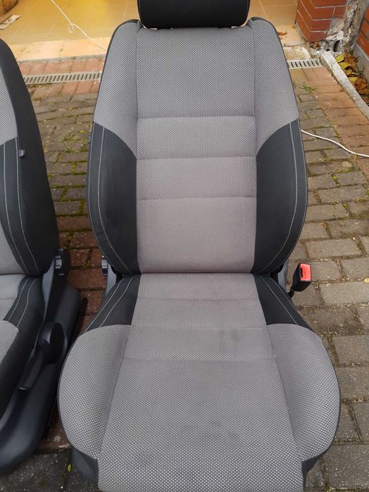 Fotele Skoda Fabia II, Roomster Sport