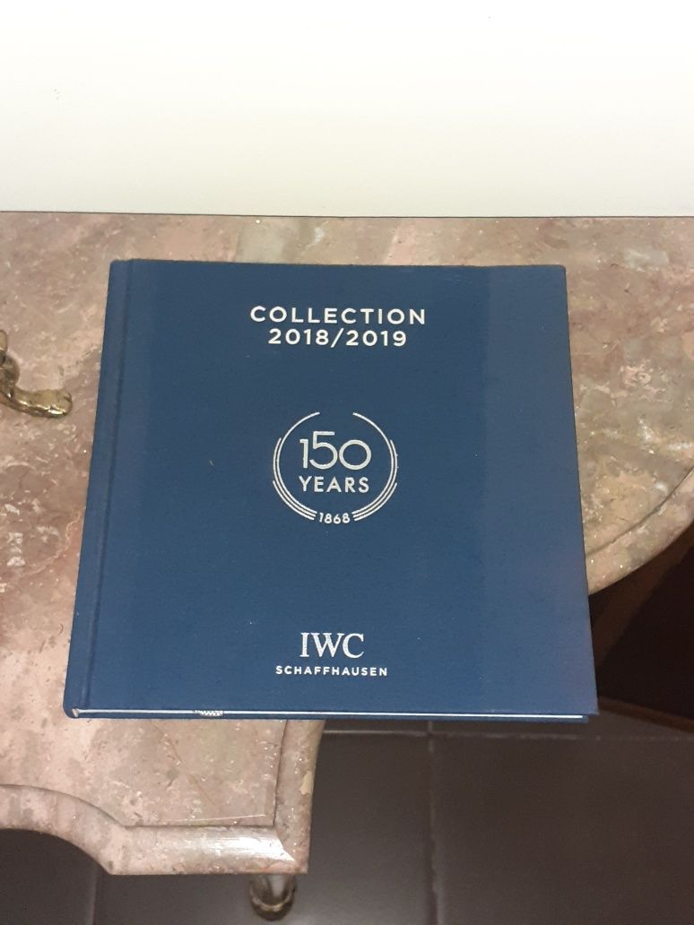 Livro de relógios 2018/ 2019 dos 150 anos da marca iwc