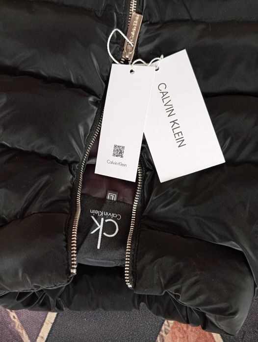 Kamizelka puchowa, bezrękawnik Calvin Klein - ciepła rozmiar L