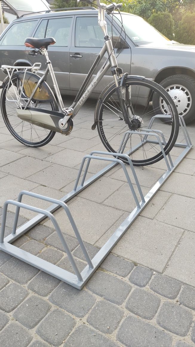 Stojak rowerowy na 4 rowery metalowy.