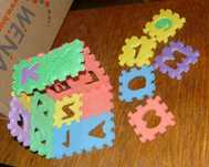 Puzzle piankowe EVA 36 elem.x5 - alfabet ang. +10cyfr klocki budowanie