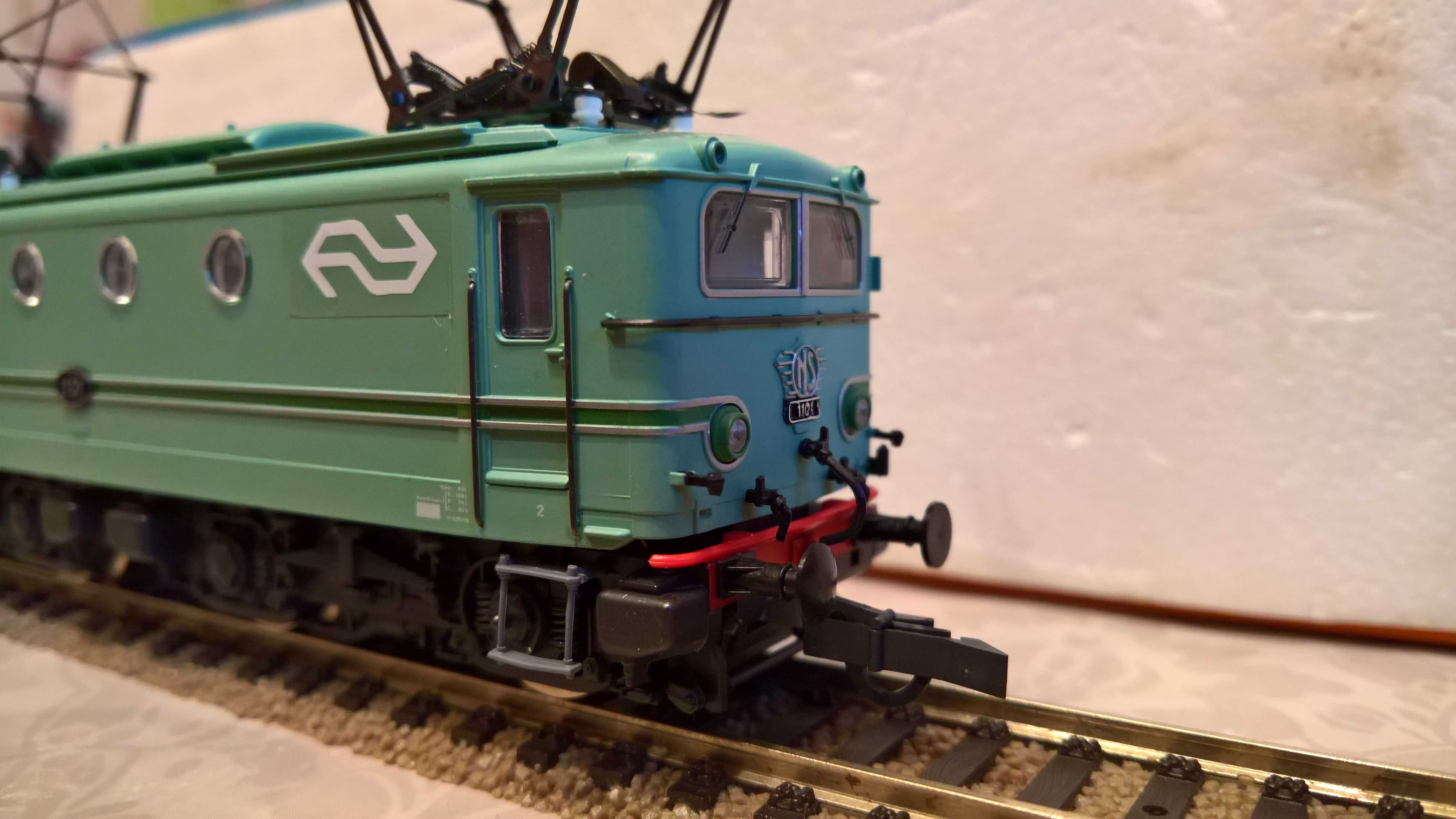 Lokomotywa elektrowóz ROCO NS 1101 . H0