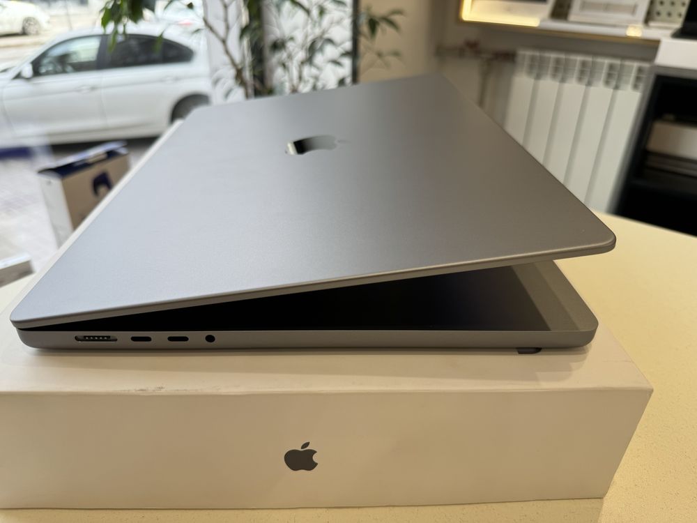 MacBook Pro 16” 2023 M2 Pro 16/512 акб 100% гарантія 6 міс