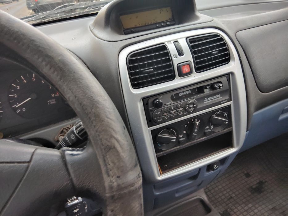 Tanio sprzedam Mitsubishi space Star 1999 rok nowa niższa cena